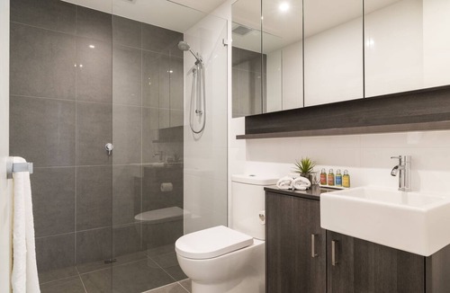 Sandringham Hotel | Caroline Serviced Apartments Sandringham