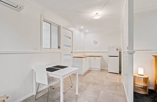 Bowral House | Casa Cypress, Home Near Bowral with Garden and BBQ