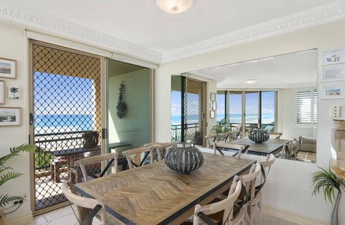 Bilinga Apartment | Casa Del Rey 5 - Absolute Beachfront Bilinga apartment perfect for the family