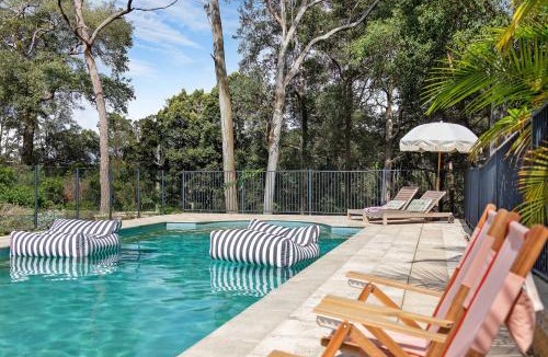 Picketts Valley House | Casa Queenie