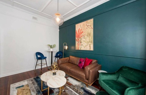 West Perth Apartment | Central 1BDR APT in West Perth with Parking