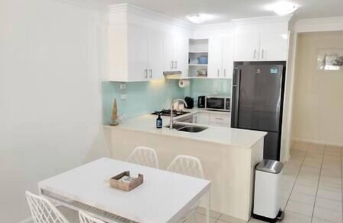 Kiama Apartment | Central location | Alfresco dine on huge terrace | Walk to cafes/shops/blowhole