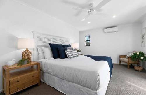 Noosaville Apartment | Central Tropical Oasis with Pool