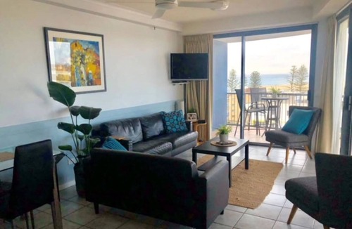 Caloundra Apartment | Centrepoint 36 Ocean Views, Walk To Bulcock Beach