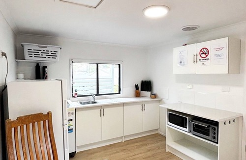 Charlestown House | Charlestown Central 7 Bedrooms Front House & Back Unit