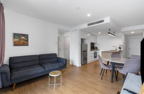 South Brisbane Apartment | Charming 2BR Home with Pool, Gym & Sauna