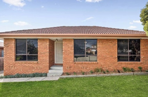 Meadow Heights House | Charming 3-bedroom House in Meadow Heights - Perfect Family Retreat