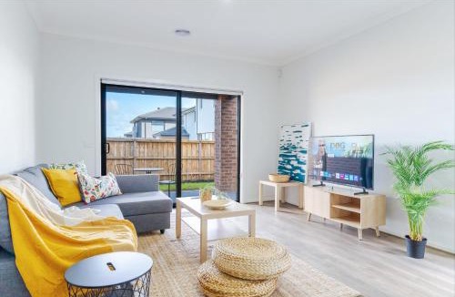 Junction Village House | Charming 3BR Home with Study in Junction Village