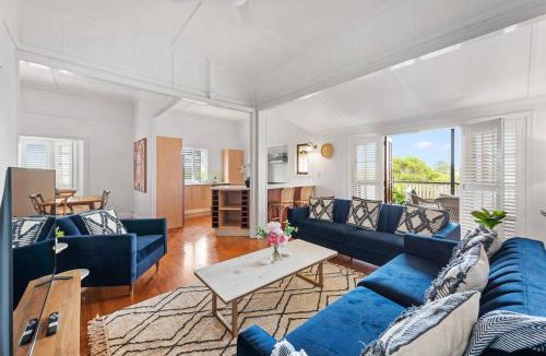 Kedron House | Charming 5BR Family Home w/Pool 10min from Airport