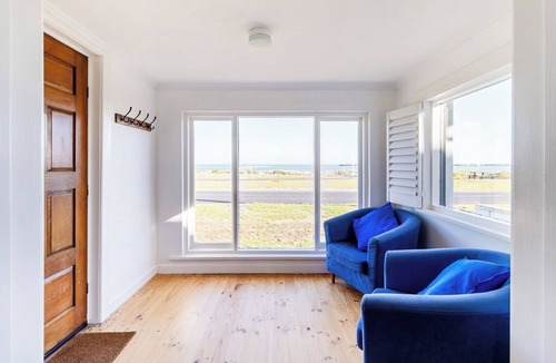 Port Macdonnell House | Charming Beachside Stay in Port MacDonnell