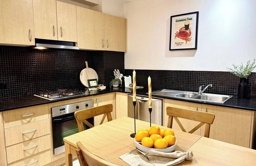 Fitzroy Apartment | Charming Cosy Apartment in the Heart of Fitzroy