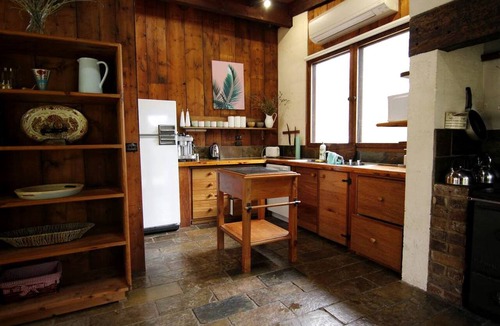 Nelson Cottage | Charming Cottage Getaway near the Glenelg River in Nelson, Victoria