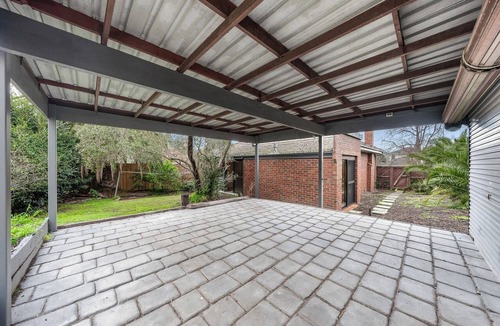 Camberwell House | Charming Cozy Home Near Local Shops & Chadstone SC