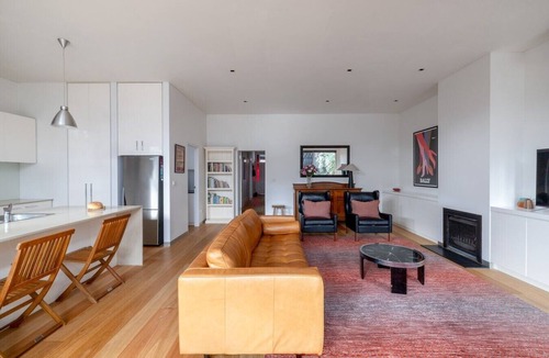 Hawthorn House | Charming Victorian Brick Cottage in Hawthorn