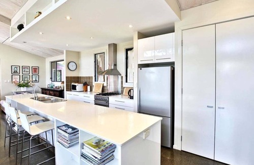 Wattamolla House | Cherrywood - A Modern Australian Bush Home