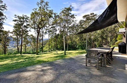 Wattamolla House | Cherrywood - A Modern Australian Bush Home