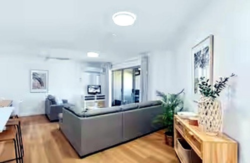 Mermaid Beach Apartment | Chic 2BR Oasis Turtle Beach Resort Gold Coast