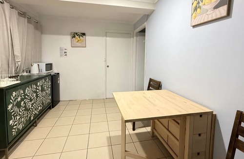 Boondall House | Chillax Rest - close to Airport