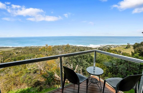Skenes Creek Apartment | Chris's Beacon Point Restaurant & Villas