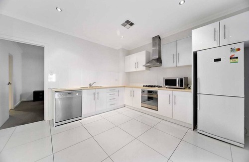 Adelaide Central Business District Apartment | City Center Perfect - Enjoy SA