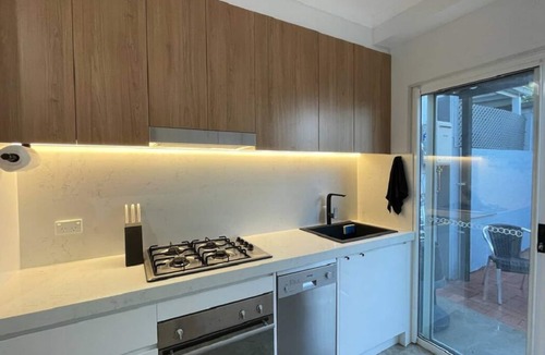 Pyrmont House | City Double Houses 6BE5BA w/Rooftop by Palm&Vine