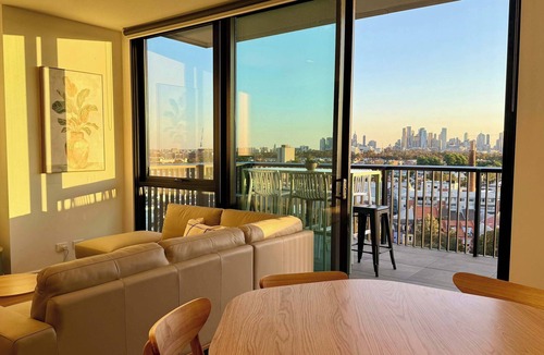 Brunswick Apartment | City View 3BR | Free Parking | Family Friendly