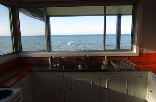 Para Wurlie House | Classic Shack - Absolute Beachfront. Winter off peak special!