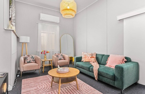 Sheedys Gully Cottage | clay cottage, lithgow - quiet & close to CBD