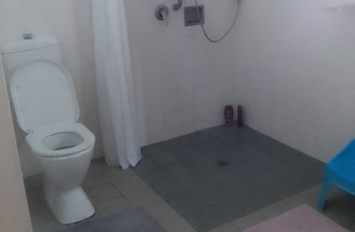 Mackay Apartment | Clean, modern apartment perfect for singles, couples, or short stays.