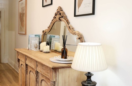 Beechworth Apartment | Clements Cottage on Main St. Bare bnb by Bare Body Beauty co.