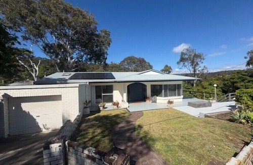 Tathra House | Cliff Place by Holiday Management Co