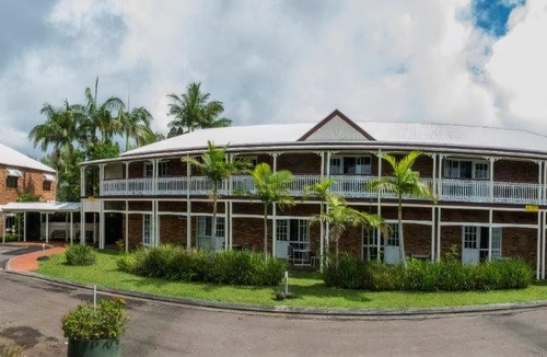 Montville Hotel | Clouds Montville