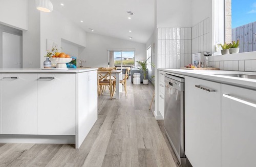 Eagle Point House | Coast and Canopy is the perfect place to slow down and reconnect