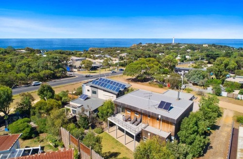 Aireys Inlet House | Coastal Beach House Elegance with Stunning Views