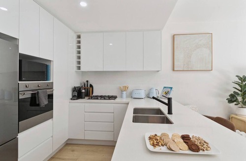 Thirroul House | Coastal Calm Escape Close to Thirroul and Beaches