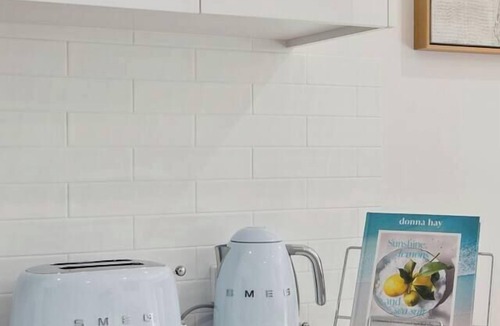 Thirroul House | Coastal Calm Escape Close to Thirroul and Beaches