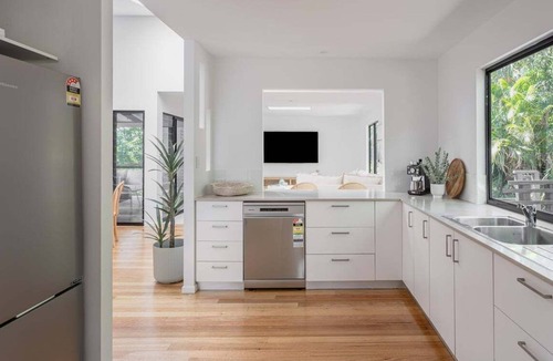 Mount Coolum House | Coastal Canopy - your doorstep to Mount Coolum