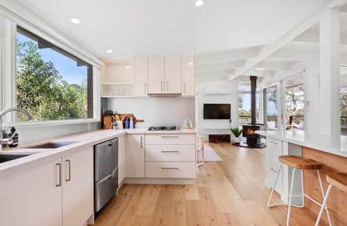 McCrae House | Coastal Hideaway McCrae - Stay 3 Pay 2 Special, for stays up until 1st Sep 2026