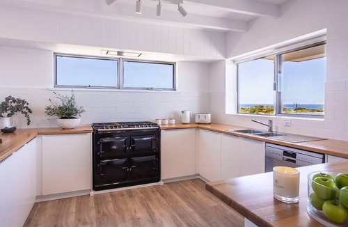 Gracetown House | Coastal home in Gracetown - relaxing!