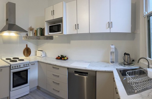 Coogee House | Coastal house 4 mins walk to beach, Coogee, Sydney
