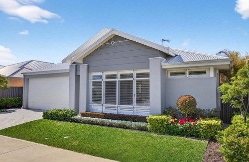 Madora Bay House | Coastal Luxe 4-Bed House in Madora Bay