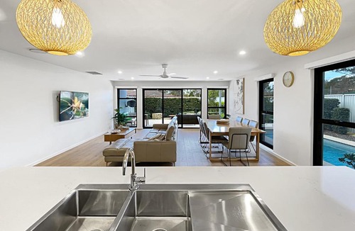 Broulee House | Coastal Pool 3-Bed Townhouse Near Broulee Beach