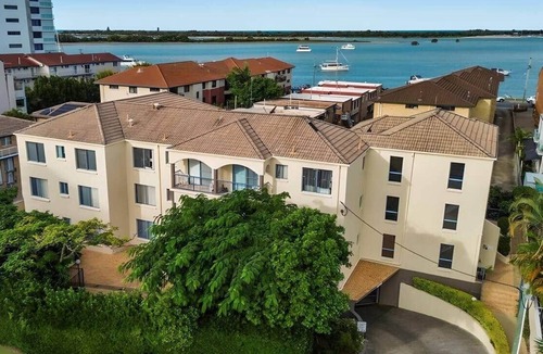 Labrador Apartment | Coastal Serenity with Broadwater Views