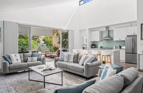 Shelly Beach House | "Coastal Solace" – Moments from Shelly Beach