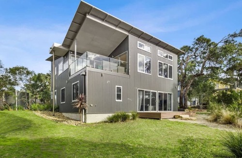 Fairhaven House | Coastal Tree Top Views