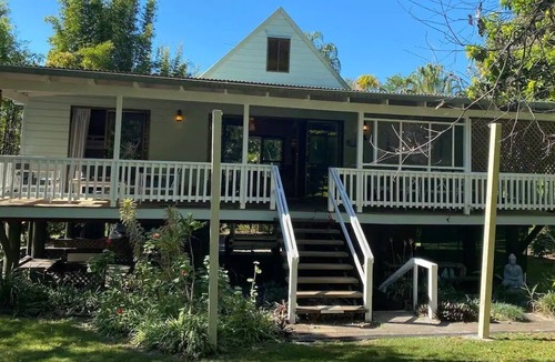 Toolara Forest House | Coconut Cottage Bush retreat with coastal vibe.