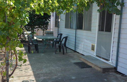 Cohuna House | Cohuna Central Holiday House