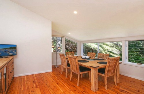 Terrigal House | COLLINE | Pet Friendly , WIFI , Views | Accom Holidays
