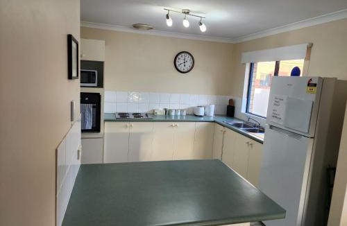 Boulder Villa | Comfortable Villa across the road from the Historic Recreation Hotel