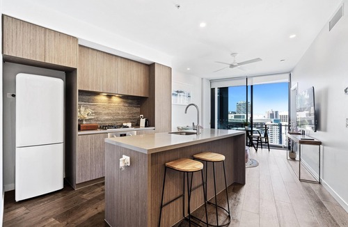 Broadbeach Apartment | Comfy 2 Bedroom Unit in Broadbeach - Q Stay (STAR 12213 - 3N - NB)